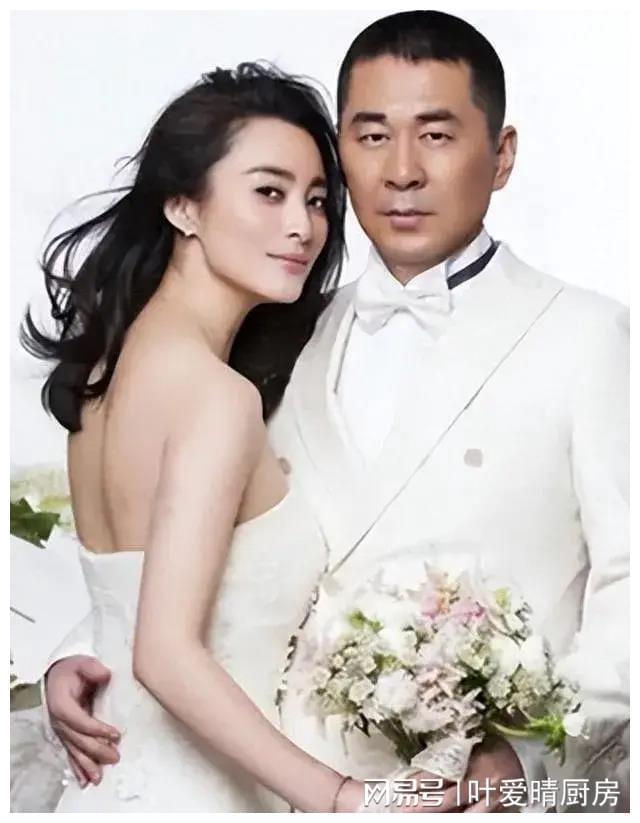 高的10位明星妻子哪位明星的老婆最漂亮ayx爱游戏体育网页版入口娱乐圈颜值最(图21)