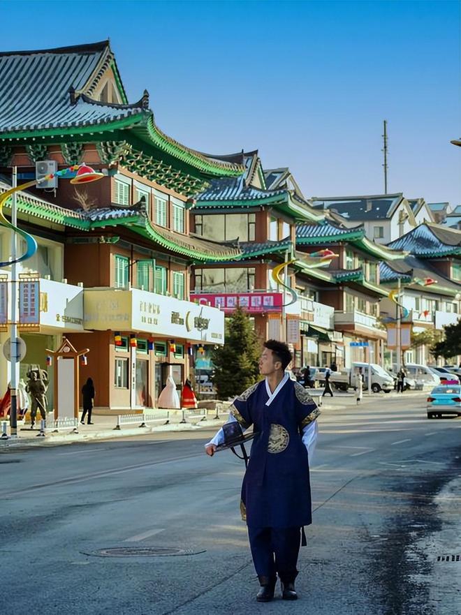 ：广州白云跌落第二旅客量仅7678万人次ayx爱游戏app中国第一大机场“易主”(图1)